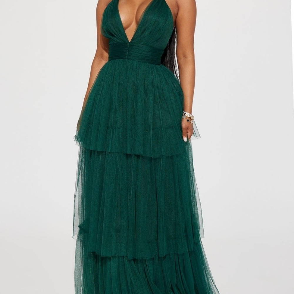 Elegant Green Evening Gown